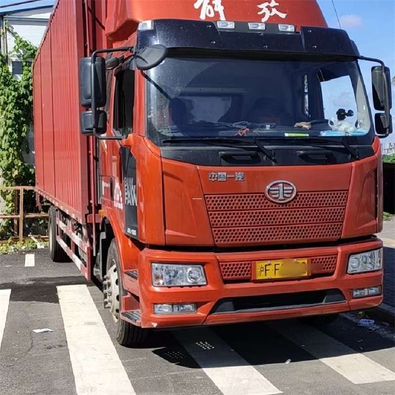 莒南县罗平县进仓物流：专线直达的多元货运之旅